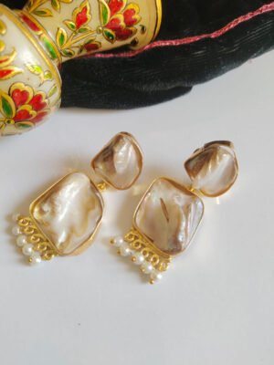 Baroque Mother of Pearl Brass Earrings 001