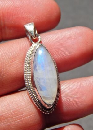 Natural Moonstone Pendant-925 Sterling Silver Jewelry- Handmade- For Girls & Women Gift Pendant, Boho pendant, Summer jewelry P0044-GS