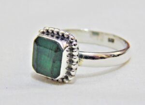 Natural Emerald Gemstone Ring, Handmade Ring for Her , 925 Sterling Silver Ring , Designer Silver Ring , Gift for Mom , Green Stone Ring R0113-GS