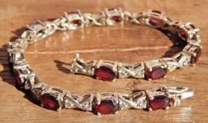 Natural Garnet Bracelet , 925 Sterling Silver , Silver bracelet , Tennis bracelet , Garnet Bracelet , Silver Jewelry , Gemstone Bracelet BR0064-GS