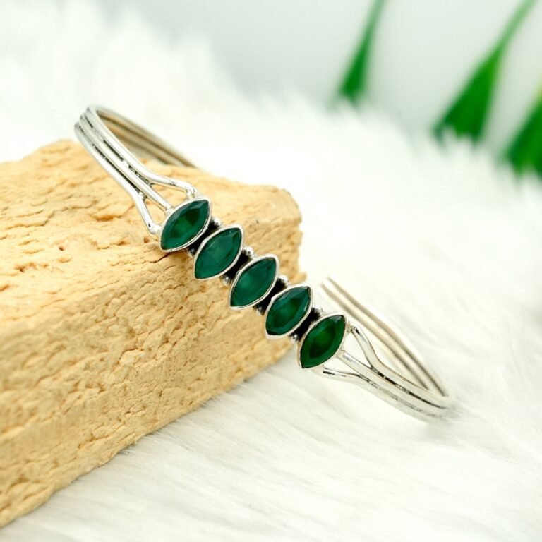 Natural Green onyx Gemstone Bangle, Silver jewelry,925 Sterling Silver Bangle, Handmade Bangle, Green onyx Gemstone Bangle B0043-GS