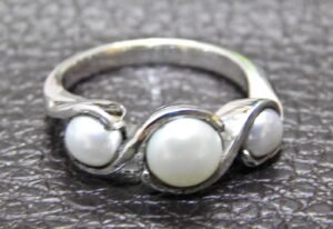 Natural, White Fresh Water Pearl Ring in 925 Sterling Silver | Round Pearl Ring |Freshwater Pearl | Pearl Ring | Engagement Ring | Gift Item R0292-GS