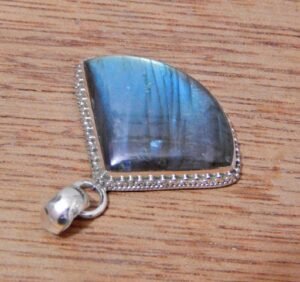 Natural Labradorite Pendant 925 Sterling Silver Jewelry Gemstone jewelry Handmade Pendant Gift For Her P0016-GS